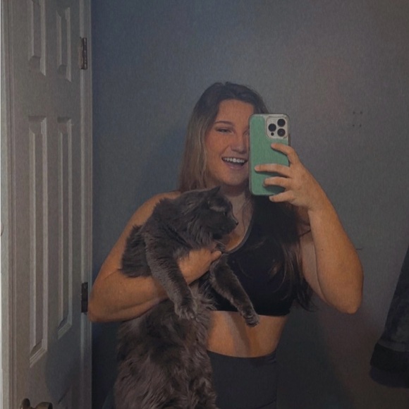 Meet your Posher, Riley - Picture 5 of 7